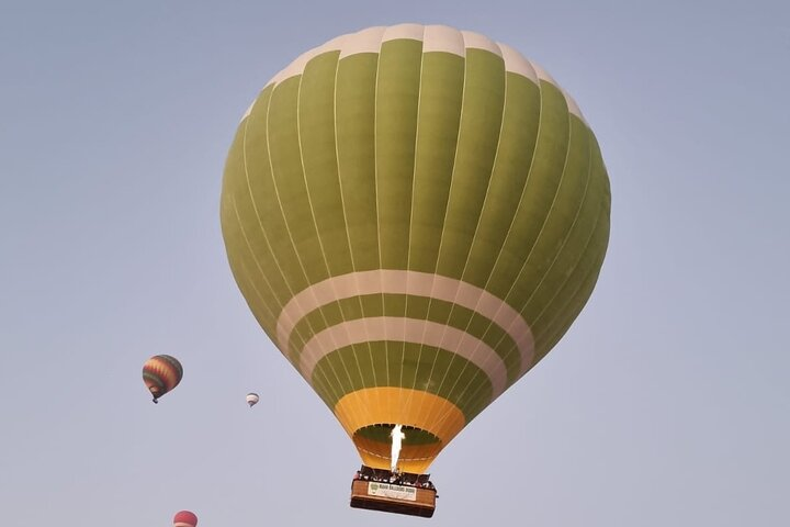 Hot Air Balloon Dubai Standard Flight - Photo 1 of 10